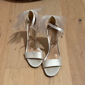 Kelly and Katie bow back heels